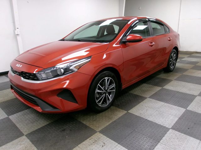 2022 Kia Forte LXS FWD photo