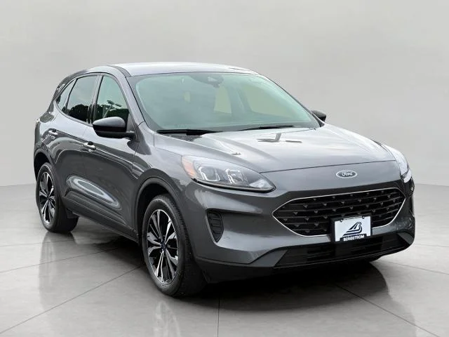 2022 Ford Escape SE AWD photo