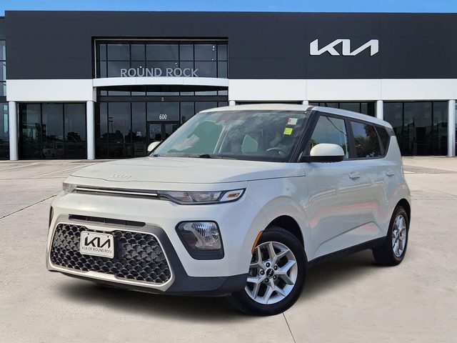 2022 Kia Soul LX FWD photo