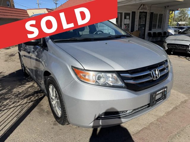 2015 Honda Odyssey LX FWD photo