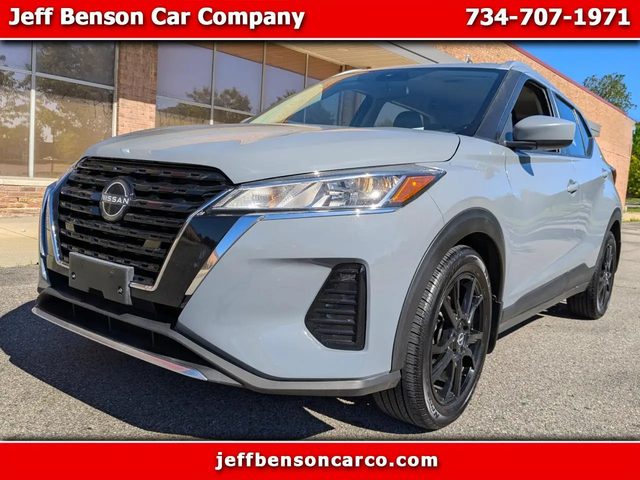 2022 Nissan Kicks SV FWD photo