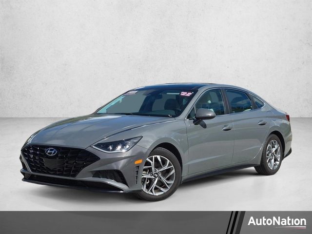 2022 Hyundai Sonata SEL FWD photo