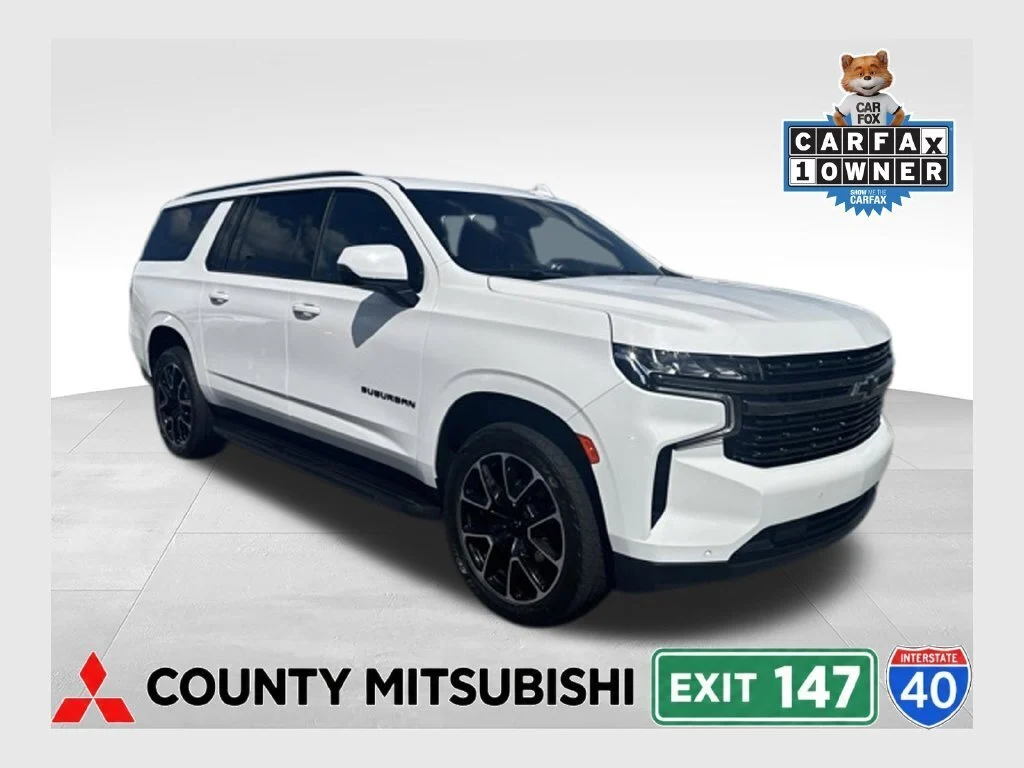 2022 Chevrolet Suburban RST 4WD photo
