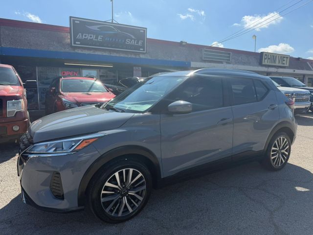 2022 Nissan Kicks SV FWD photo