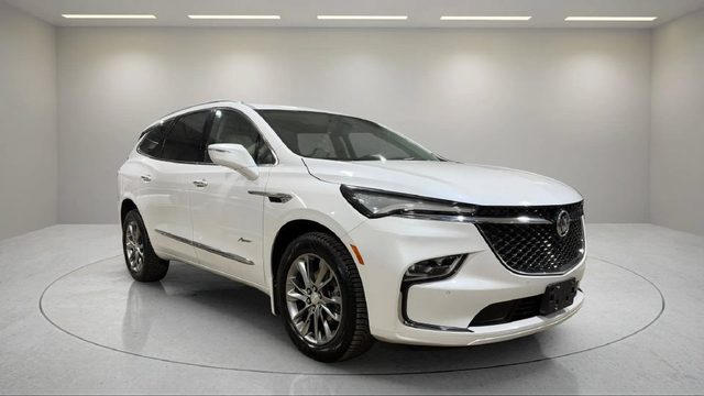 2022 Buick Enclave Avenir AWD photo