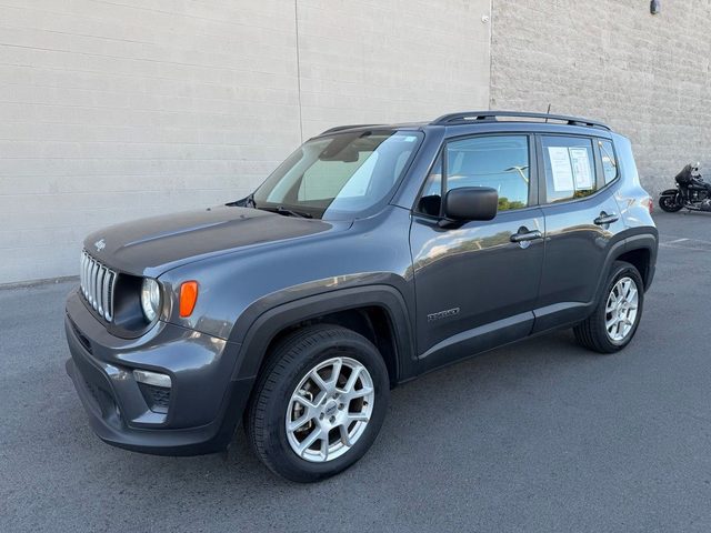 2022 Jeep Renegade Latitude 4WD photo