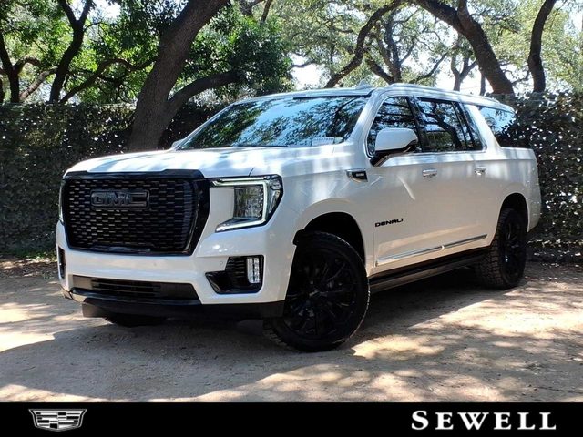 2022 GMC Yukon XL Denali 4WD photo