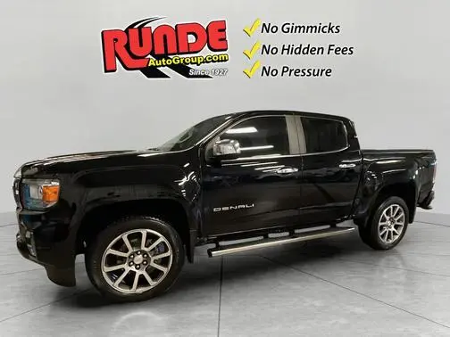 2022 GMC Canyon 4WD Denali 4WD photo