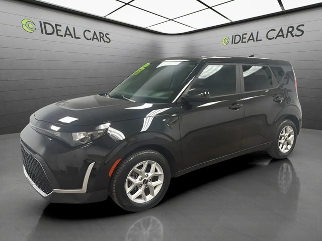 2023 Kia Soul LX FWD photo