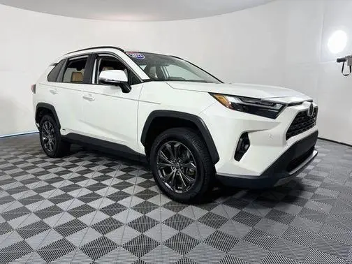 2022 Toyota RAV4 Hybrid Limited AWD photo