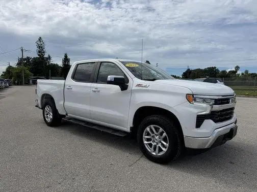 2022 Chevrolet Silverado 1500 LT 4WD photo