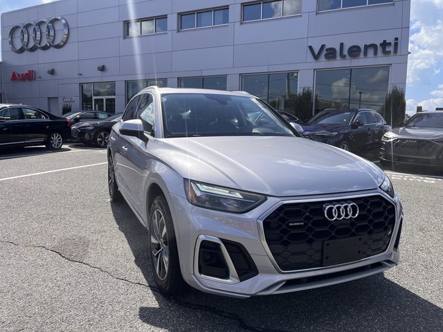 2022 Audi Q5 S line Premium Plus AWD photo