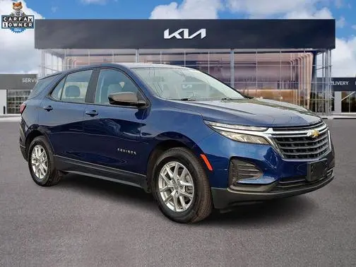 2022 Chevrolet Equinox LS FWD photo