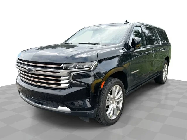 2022 Chevrolet Suburban High Country 4WD photo