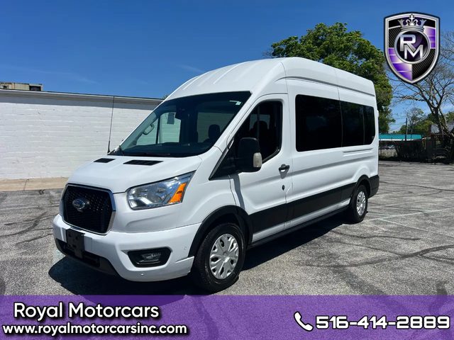2021 Ford Transit Passenger Wagon  RWD photo