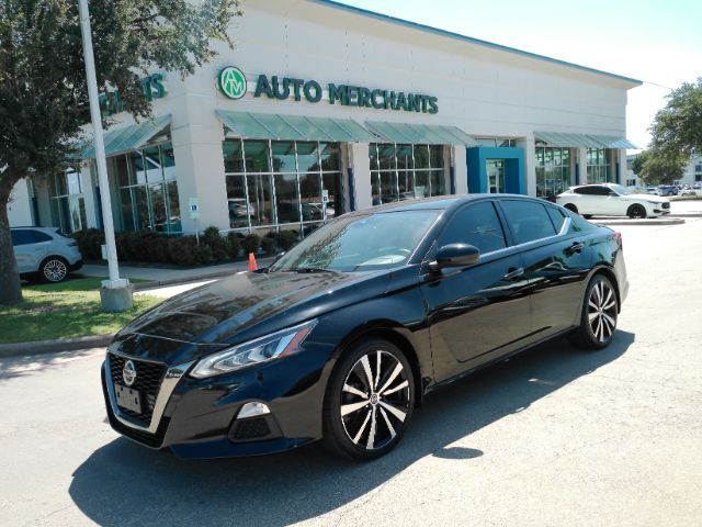 2022 Nissan Altima 2.5 SR FWD photo