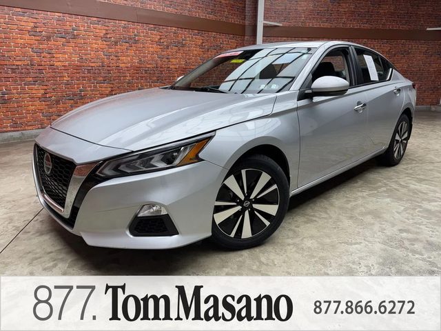 2022 Nissan Altima 2.5 SV AWD photo