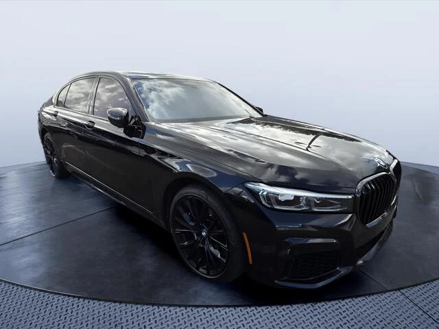 2022 BMW 7 Series M760i xDrive AWD photo