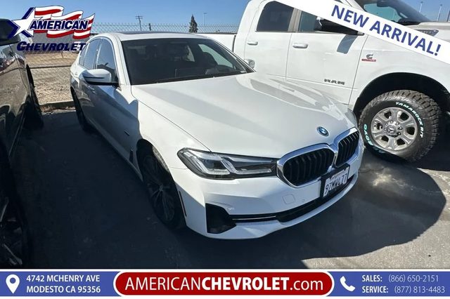 2023 BMW 5 Series 530e RWD photo