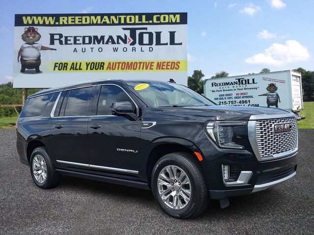 2022 GMC Yukon XL Denali 4WD photo