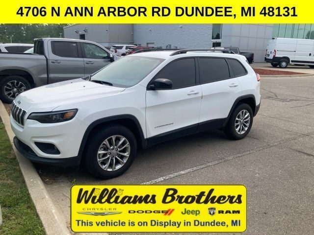 2022 Jeep Cherokee Latitude Lux 4WD photo