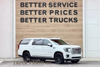 2021 GMC Yukon XL Denali 4WD photo