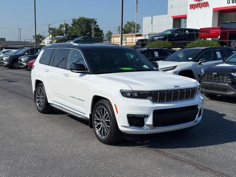 2022 Jeep Grand Cherokee L Summit Reserve 4WD photo