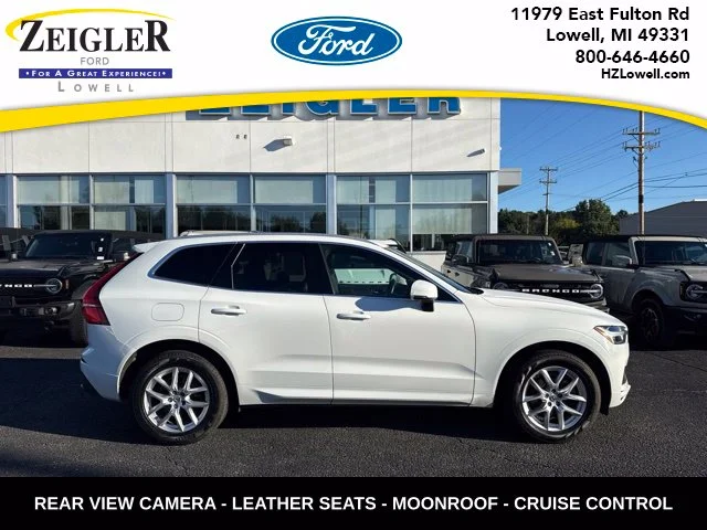 2020 Volvo XC60 Momentum AWD photo