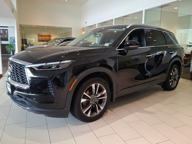 2022 Infiniti QX60 LUXE AWD photo