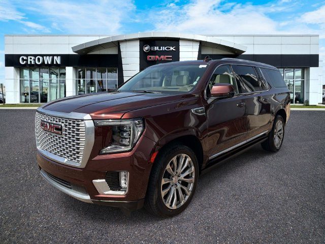 2022 GMC Yukon XL Denali 4WD photo