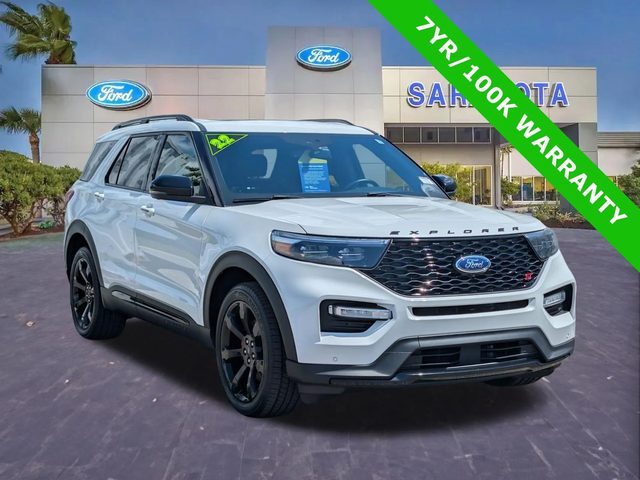 2022 Ford Explorer ST 4WD photo
