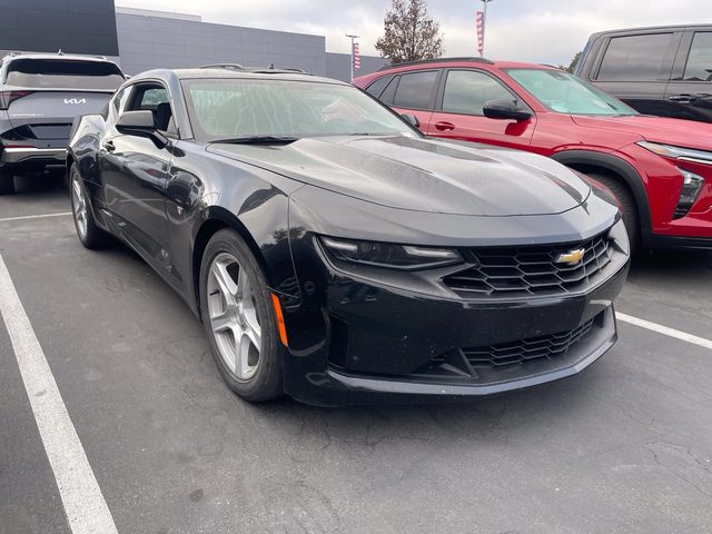 2023 Chevrolet Camaro 1LT RWD photo