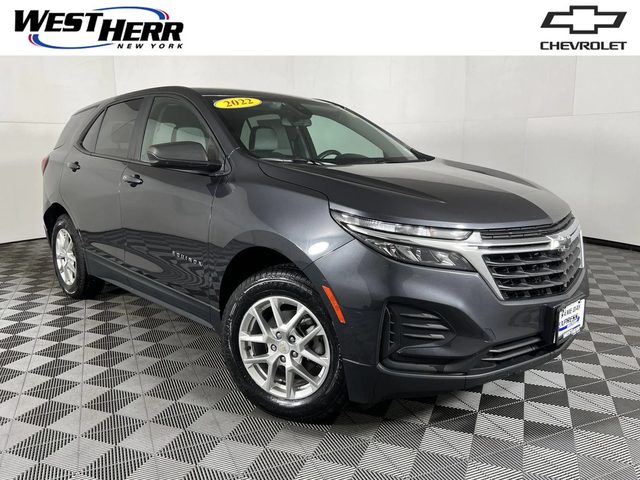 2022 Chevrolet Equinox LS AWD photo