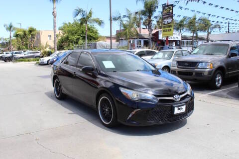 2015 Toyota Camry SE FWD photo