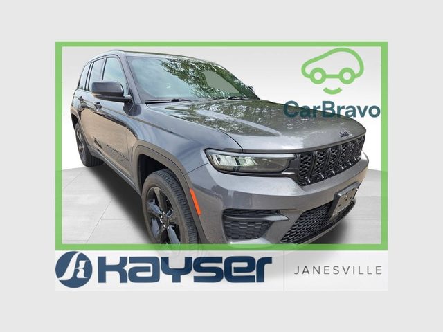 2022 Jeep Grand Cherokee Altitude 4WD photo
