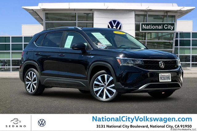 2022 Volkswagen Taos SE FWD photo