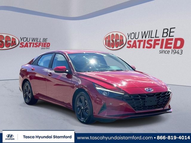 2023 Hyundai Elantra SEL FWD photo