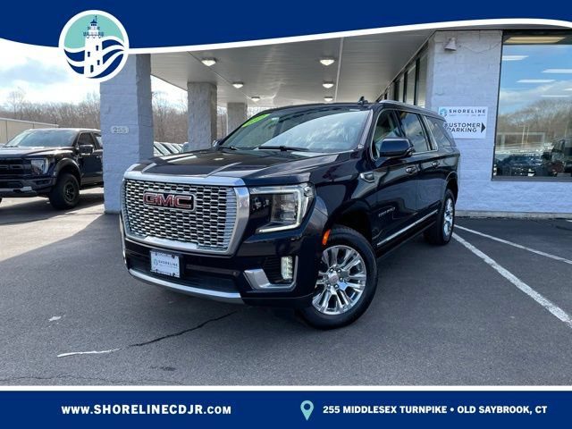 2022 GMC Yukon XL Denali 4WD photo