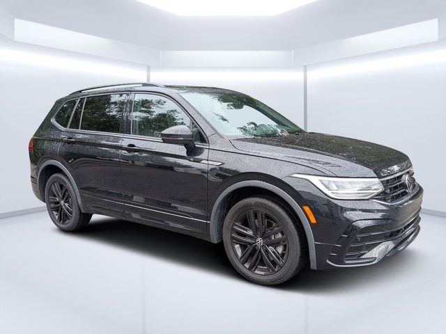 2022 Volkswagen Tiguan SE R-Line Black FWD photo
