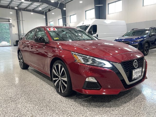 2022 Nissan Altima 2.5 SR AWD photo