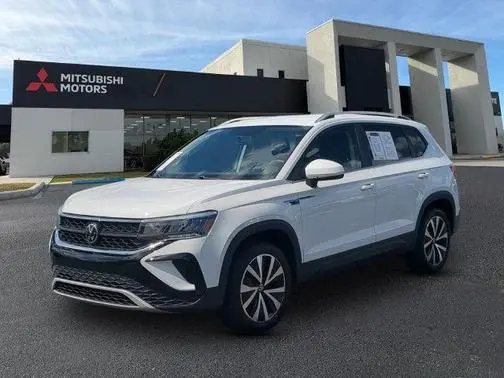 2022 Volkswagen Taos SE FWD photo