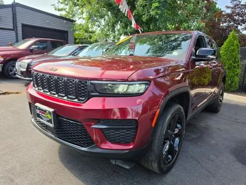 2022 Jeep Grand Cherokee Altitude 4WD photo