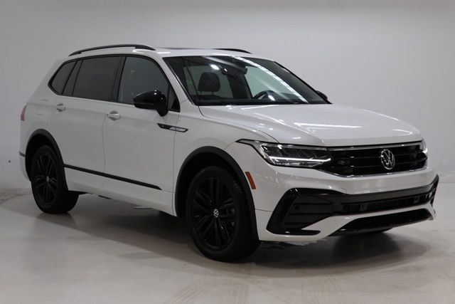 2022 Volkswagen Tiguan SE R-Line Black FWD photo