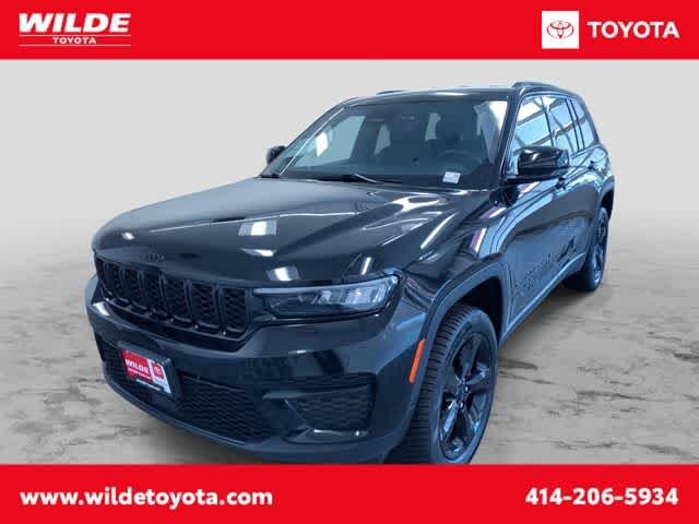 2022 Jeep Grand Cherokee Altitude 4WD photo