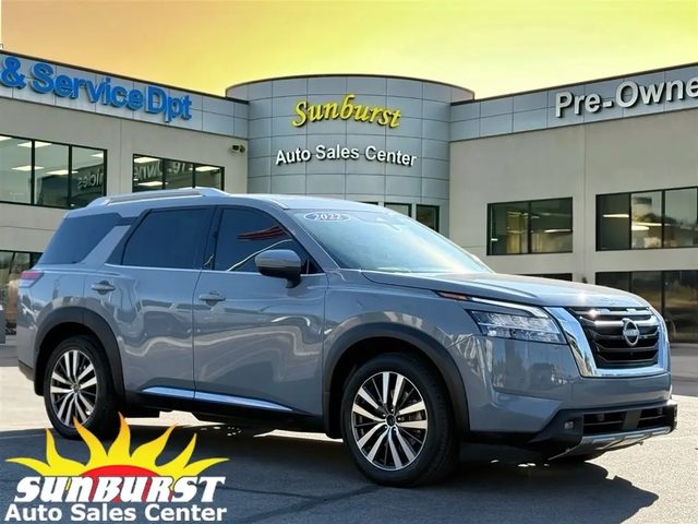 2022 Nissan Pathfinder Platinum 4WD photo