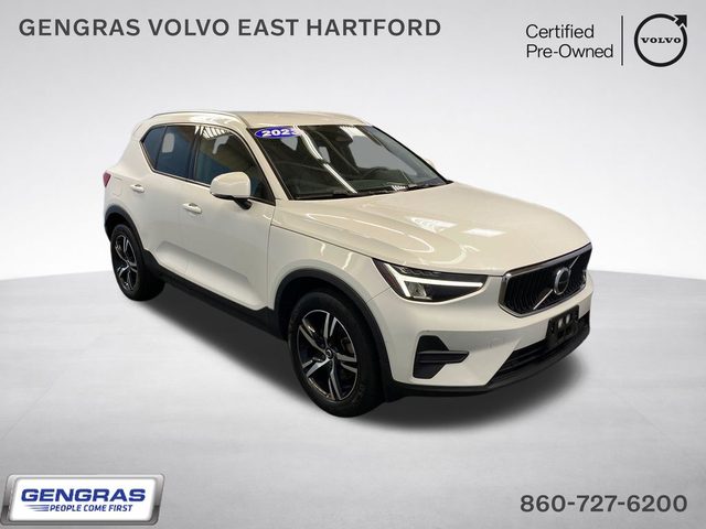 2023 Volvo XC40 Core AWD photo