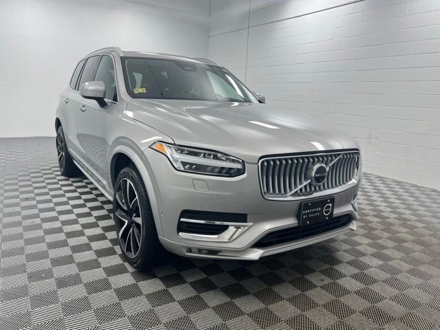 2023 Volvo XC90 Plus AWD photo