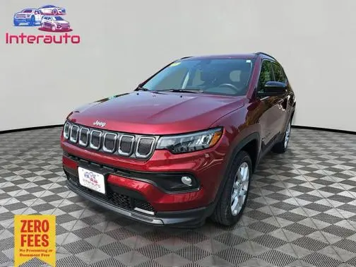 2022 Jeep Compass Latitude Lux 4WD photo