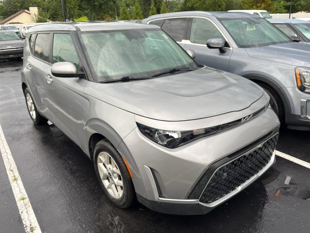 2023 Kia Soul LX FWD photo