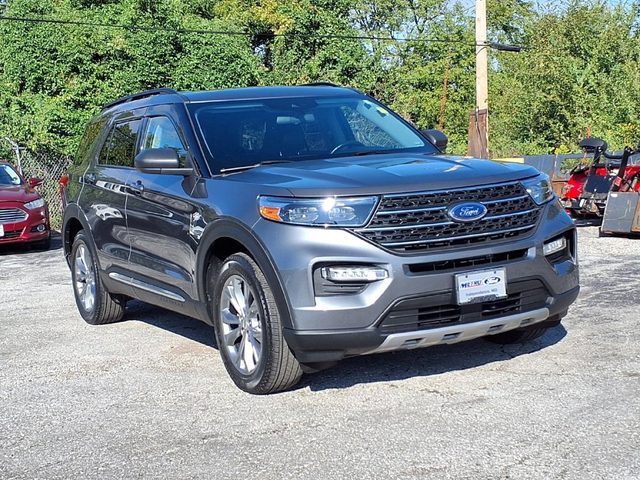 2022 Ford Explorer XLT 4WD photo